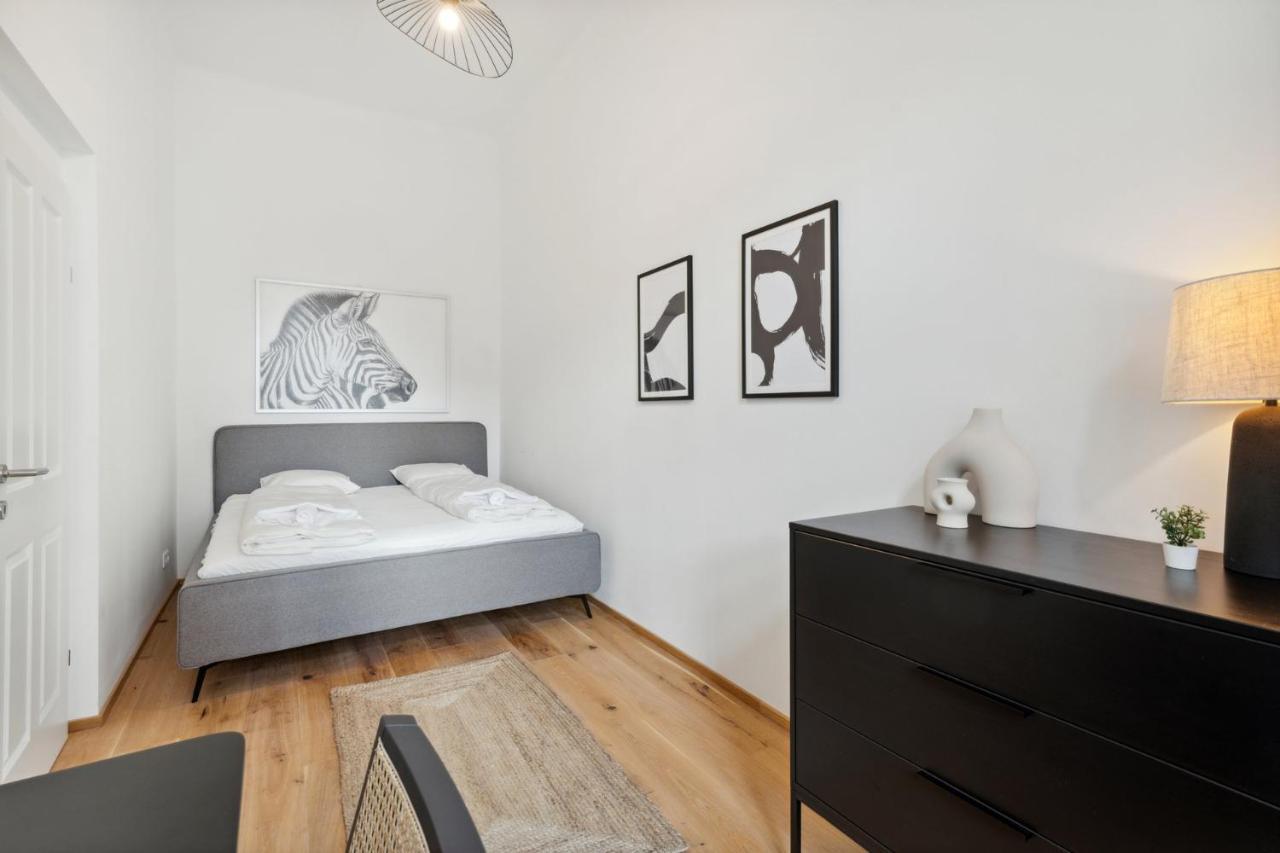 Center Wien Designer Central Modern Apartment ภายนอก รูปภาพ
