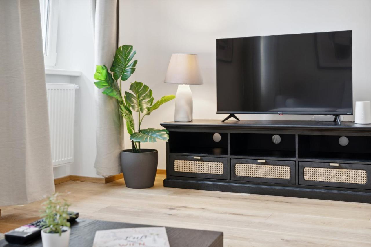 Center Wien Designer Central Modern Apartment ภายนอก รูปภาพ
