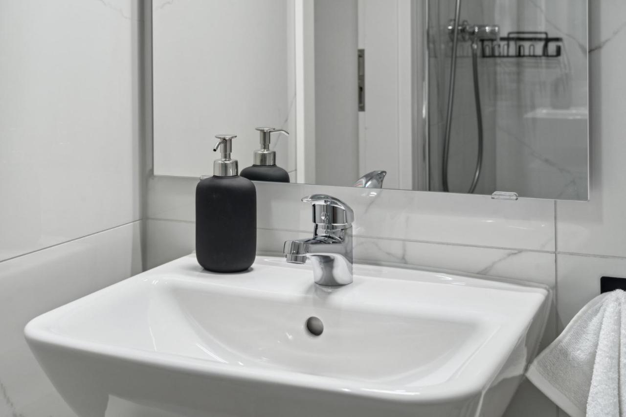 Center Wien Designer Central Modern Apartment ภายนอก รูปภาพ
