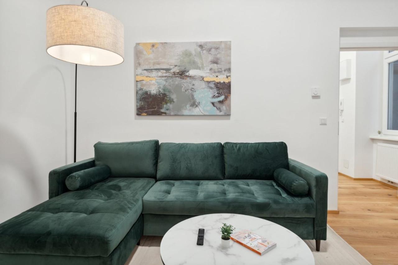 Center Wien Designer Central Modern Apartment ภายนอก รูปภาพ