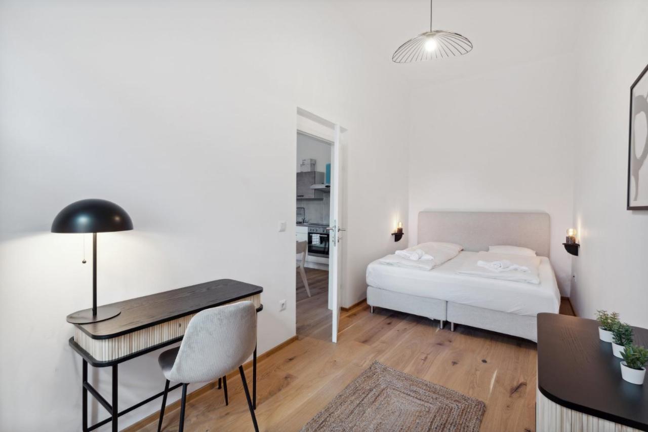 Center Wien Designer Central Modern Apartment ภายนอก รูปภาพ